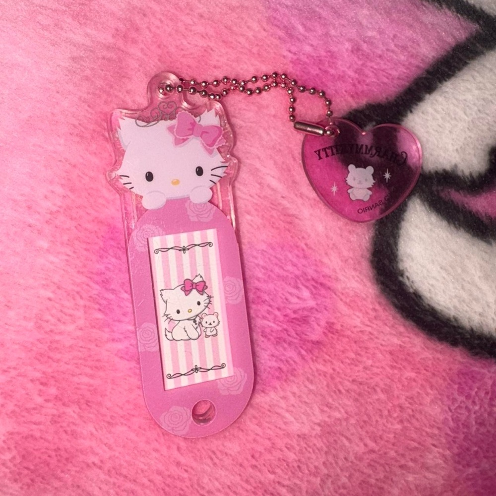 Sanrio charmmy kitty keychain
